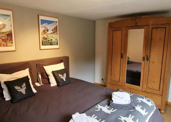 Mountain Village Зас-Фе